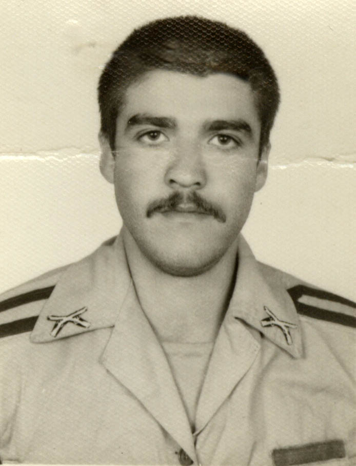 شهید علی اصغر مبهوت